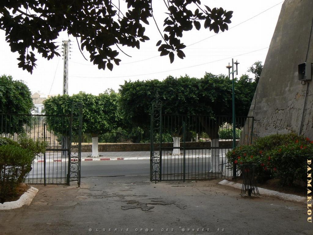 62 promenade de l'etang l'entree .jpg